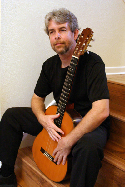Slobodan Vujisic - Teaching guitar to adults.